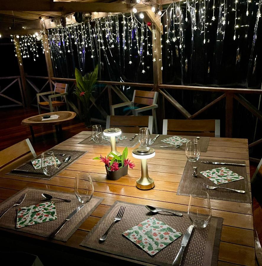 بوكاس تاون Eden Jungle Lodge المظهر الخارجي الصورة